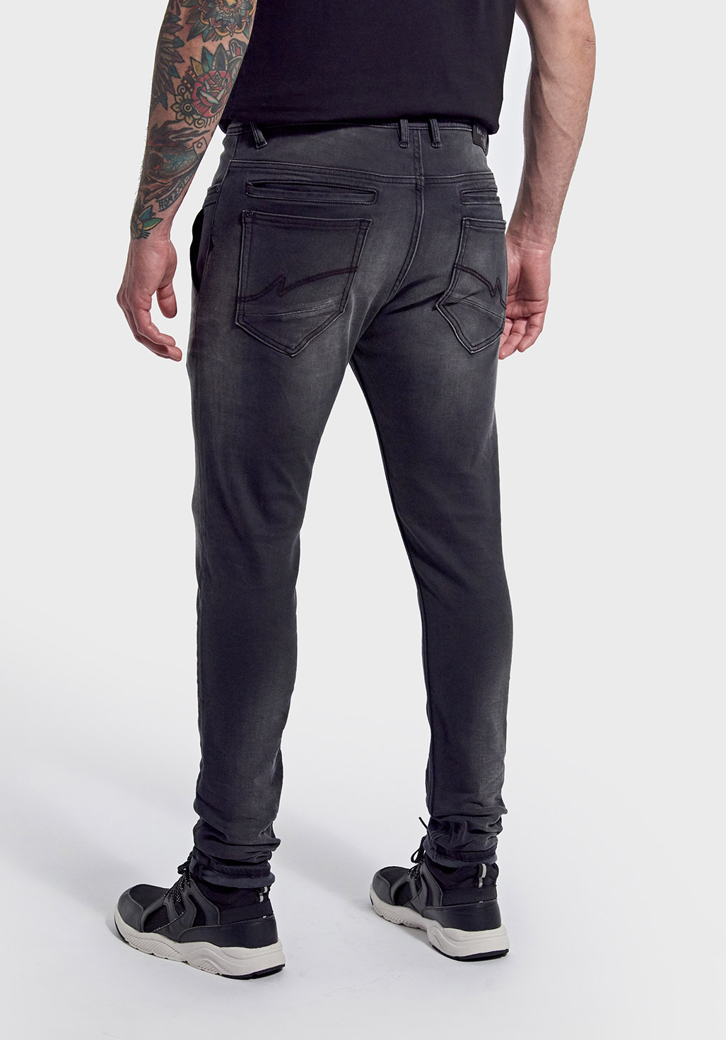 Jean jogging homme kaporal hotsell