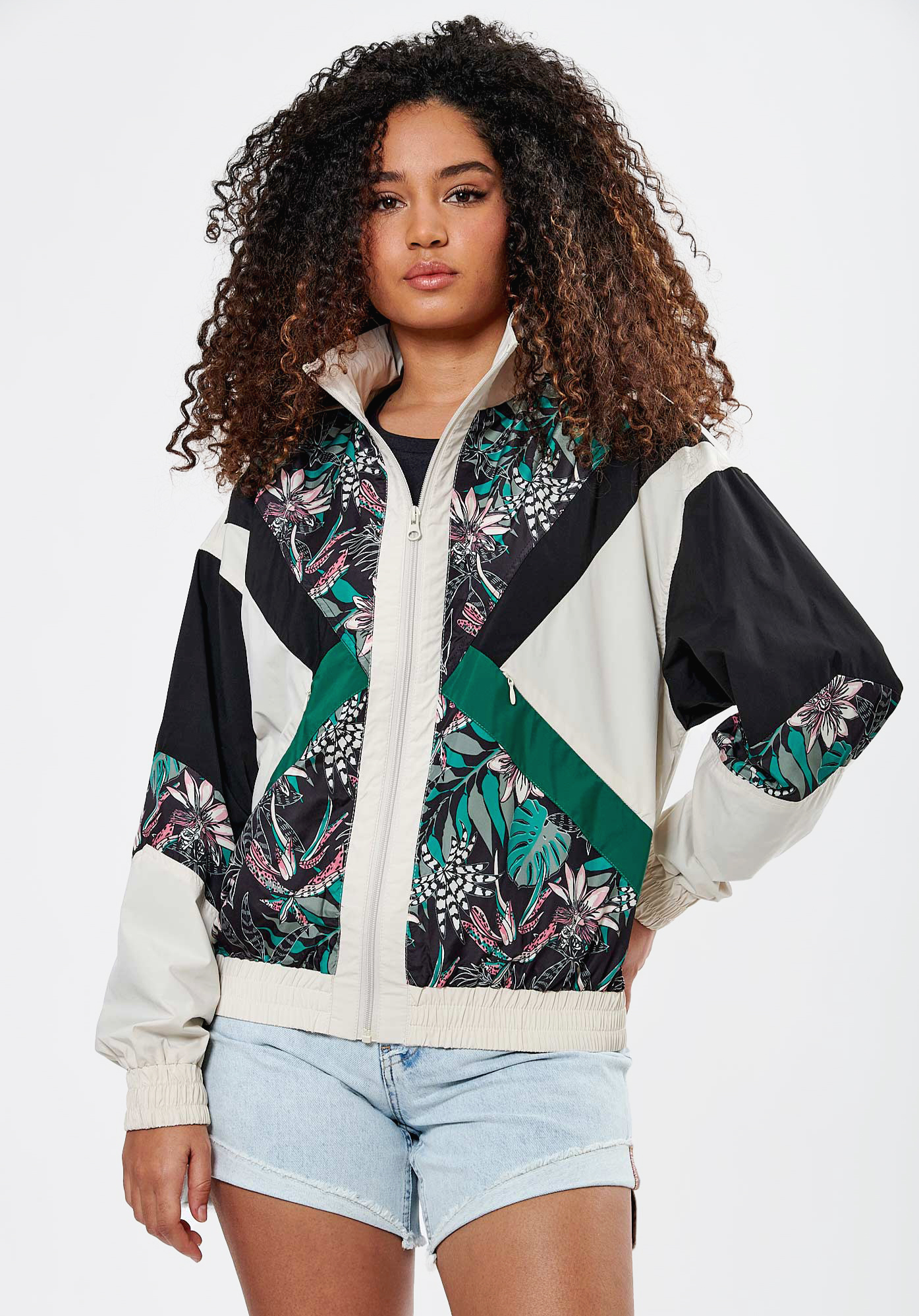 Levi's reese windbreaker in tropical print online