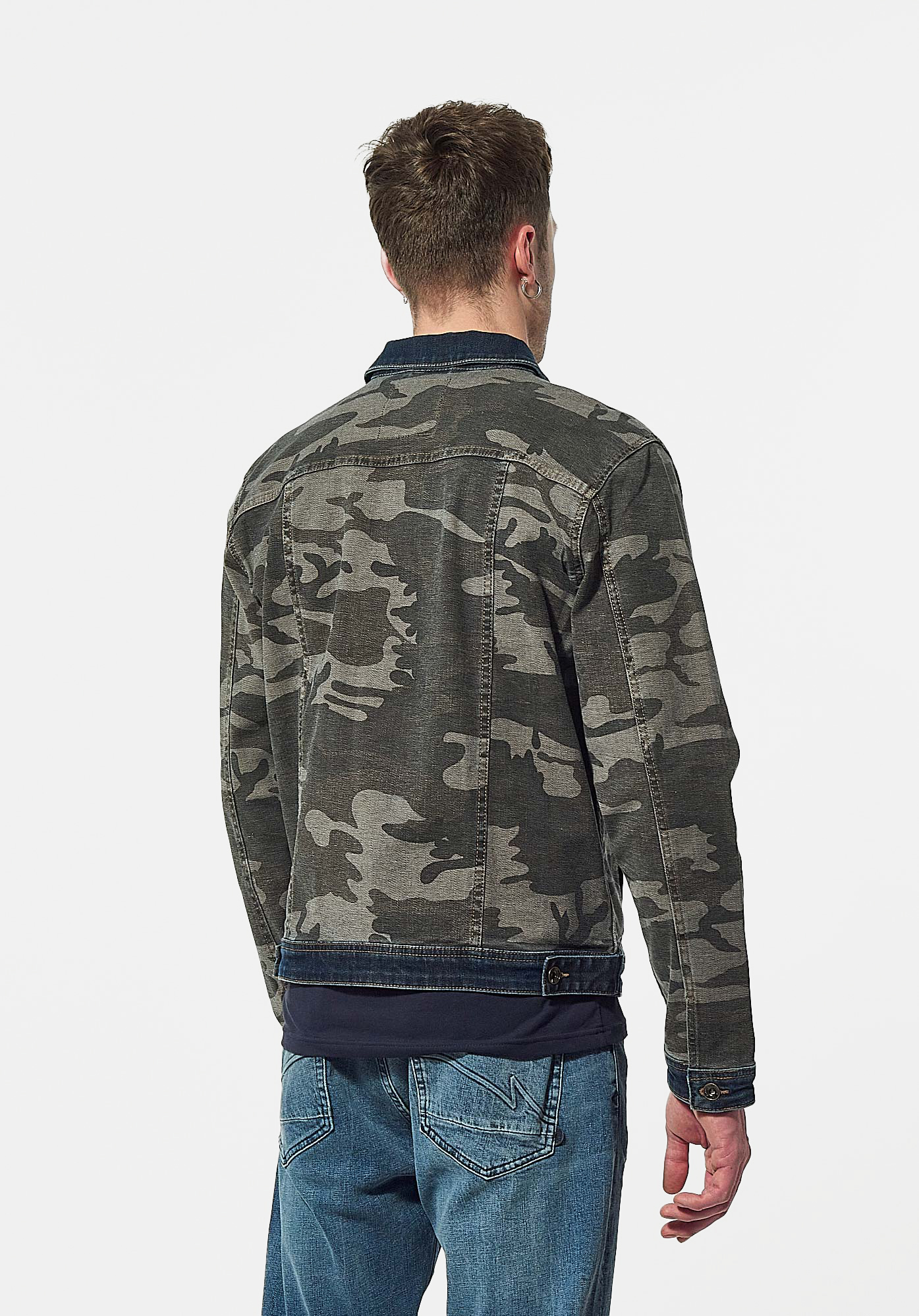 Camo denim jacket mens store