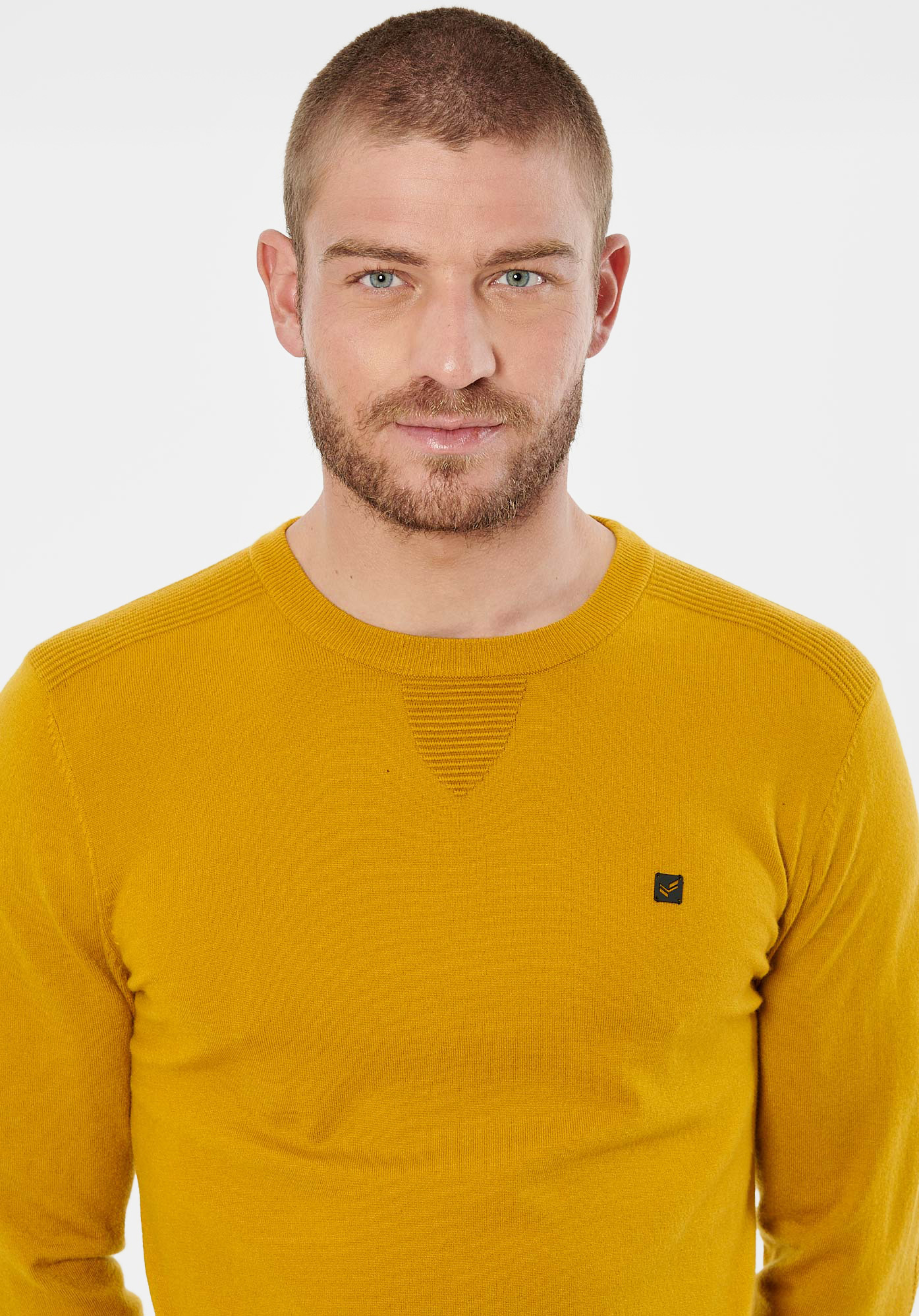 Pull couleur moutarde homme on sale