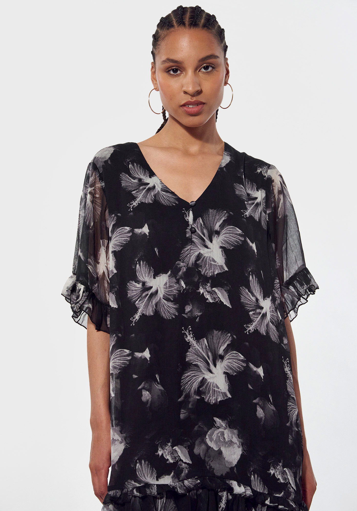 Robe longue noire fleurie Femme en 100 polyester recycle Flora Kaporal