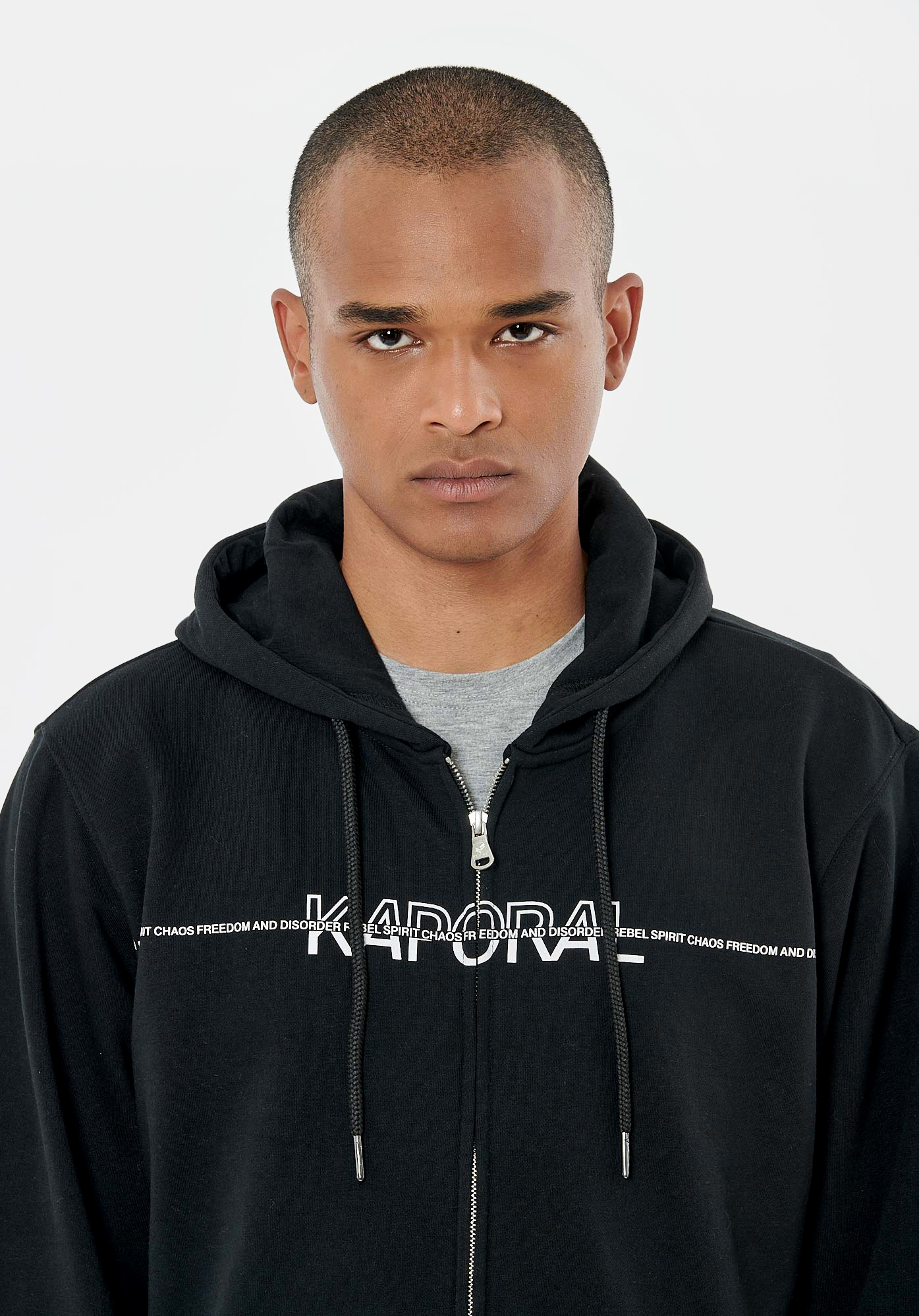 Sweat hotsell zippé kaporal